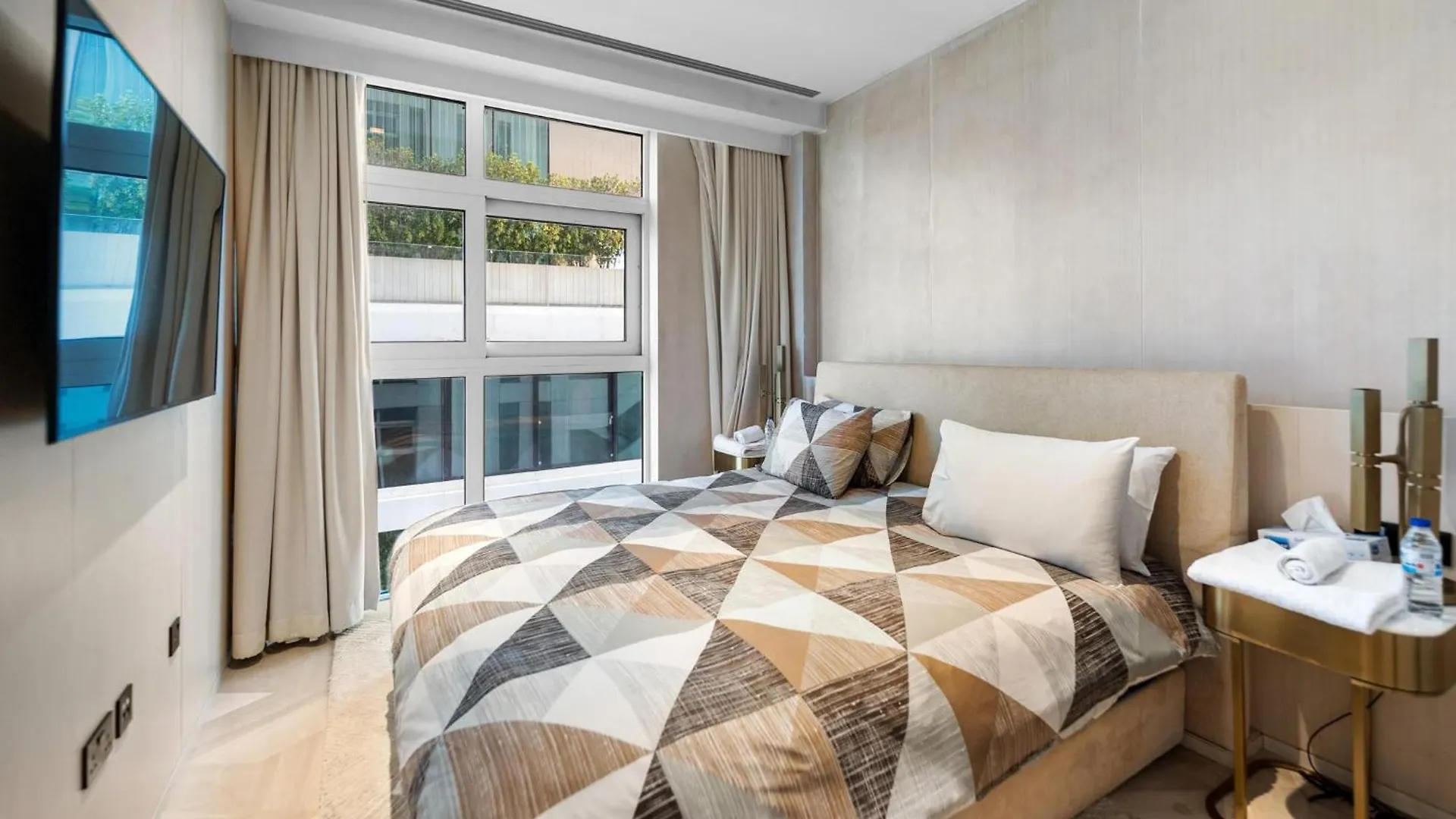 Five Palm Residences Sea View ドバイ アパート